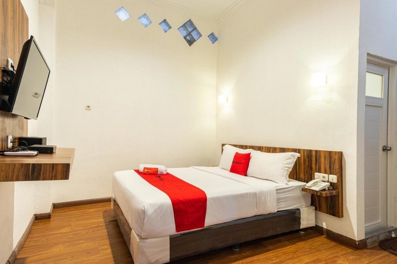 Reddoorz @ Binjai Hotel ภายนอก รูปภาพ